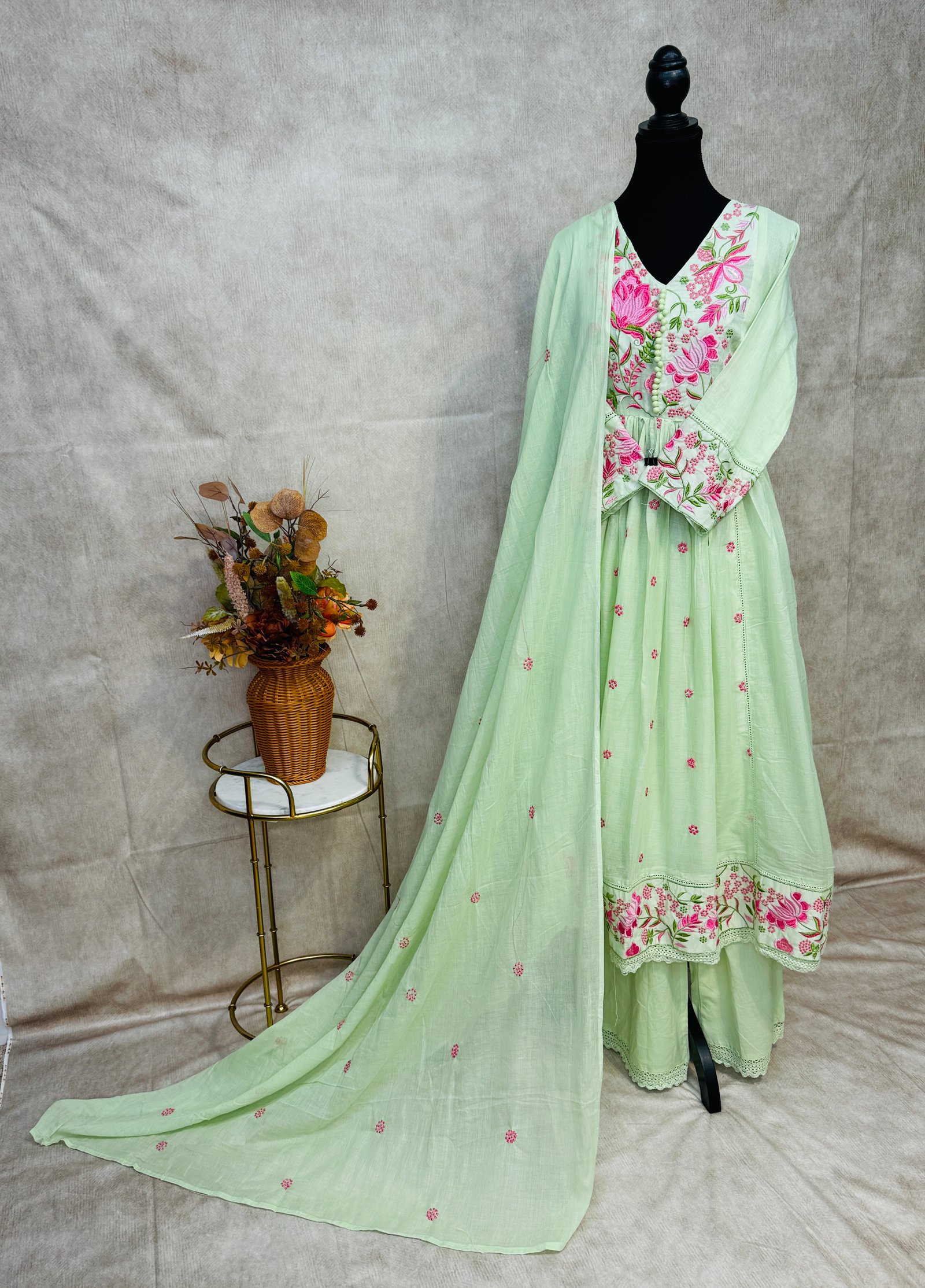 Pure Mul Cotton Light Green Suit with Thread Work